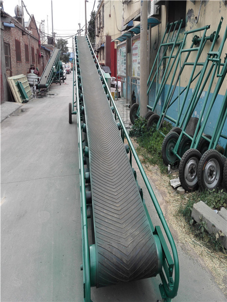 皮帶輸送機(jī)