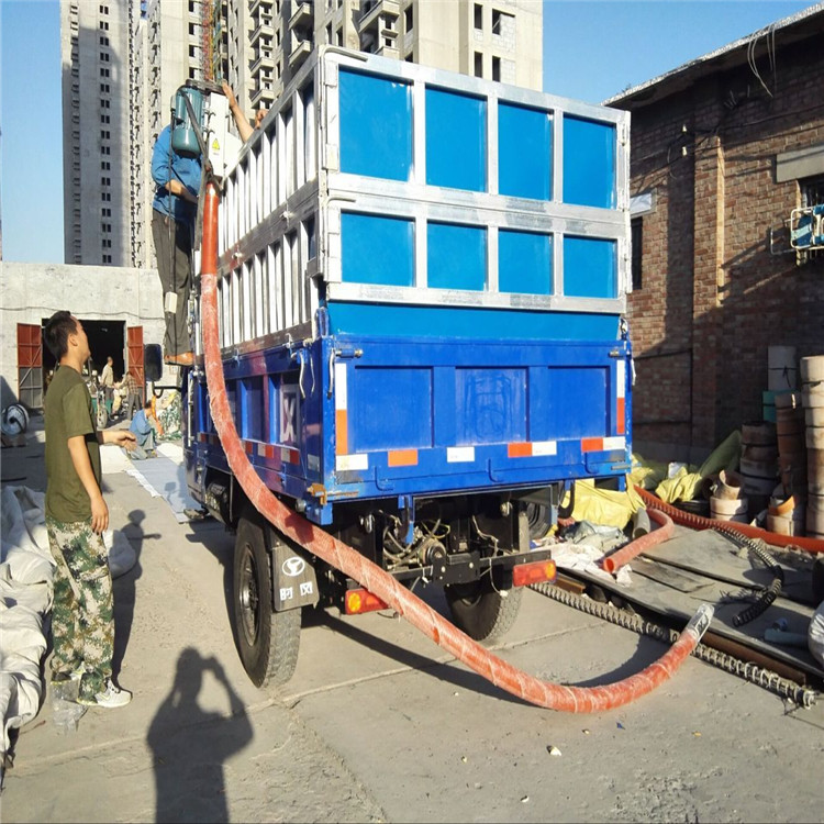 東北收糧小鋼炮，車載吸糧機